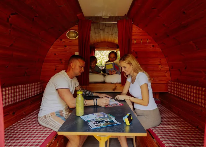 Azur אתר קמפינג